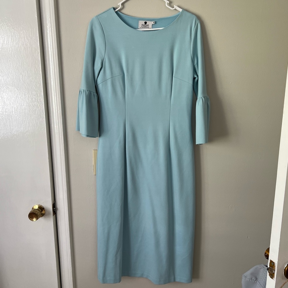 Dainty Jewell’s Blue Bell Sleeve Midi Dress